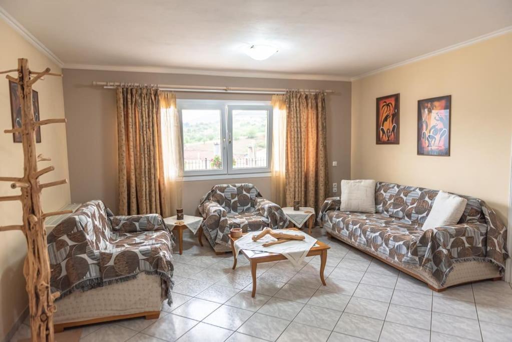 Dimitri'S Mountain House Διαμέρισμα Καρπενήσι Εξωτερικό φωτογραφία