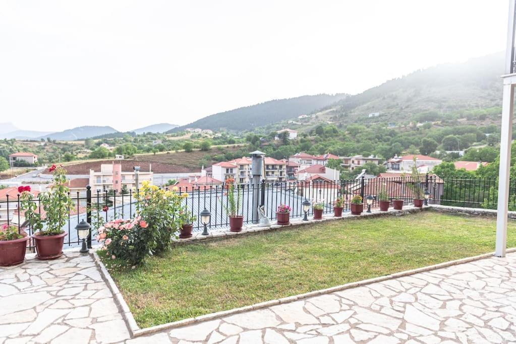 Dimitri'S Mountain House Διαμέρισμα Καρπενήσι Εξωτερικό φωτογραφία
