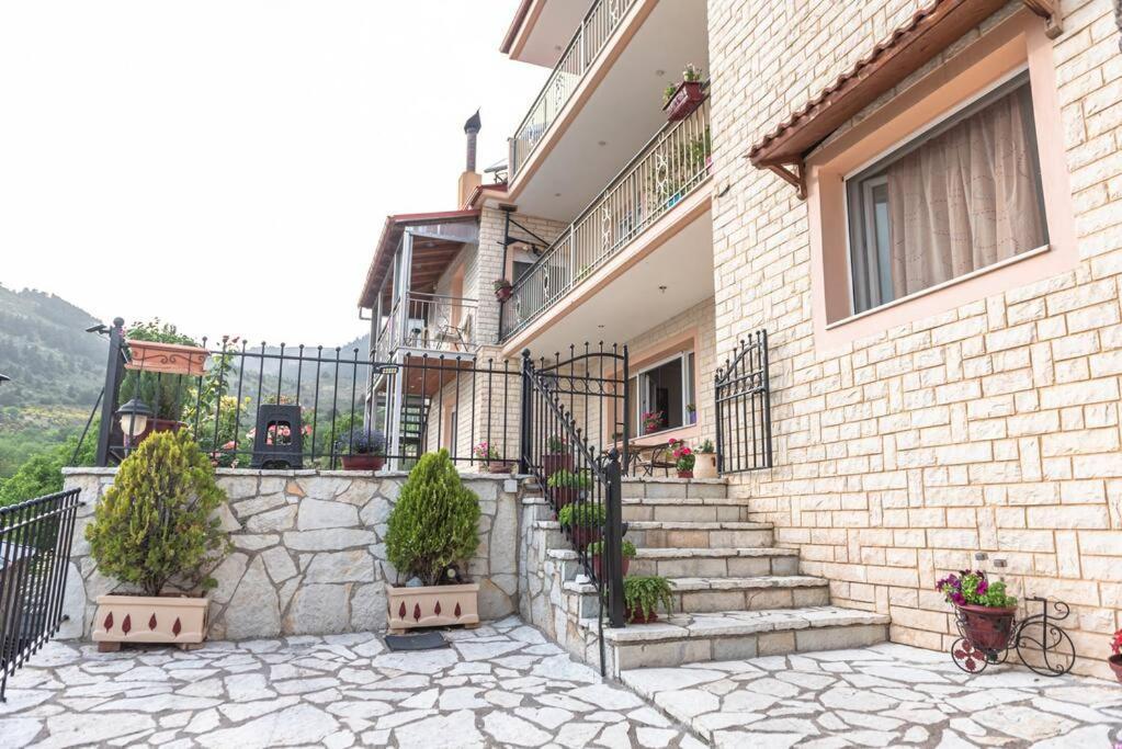 Dimitri'S Mountain House Διαμέρισμα Καρπενήσι Εξωτερικό φωτογραφία